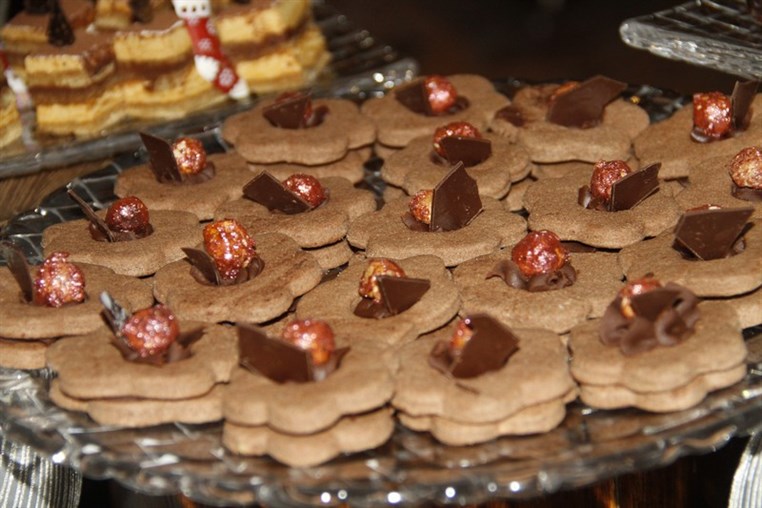 Festive Celebration at Cascade Lounge